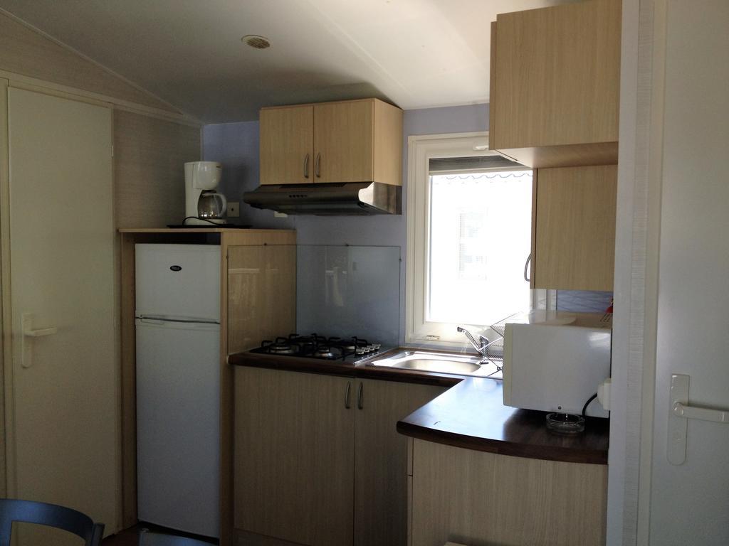 Mobil Home De Patricia Et Franck Narbonne-Plage Exterior photo